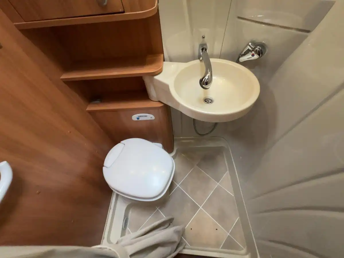 HYMER-ERIBA Compact 404 - Ansicht 14